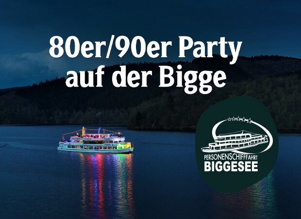 Zwei beleuchtete Partyboote auf dem Biggesee bei Nacht. Text: '80er/90er Party auf der Bigge'. Logo der Personenschifffahrt Biggesee.