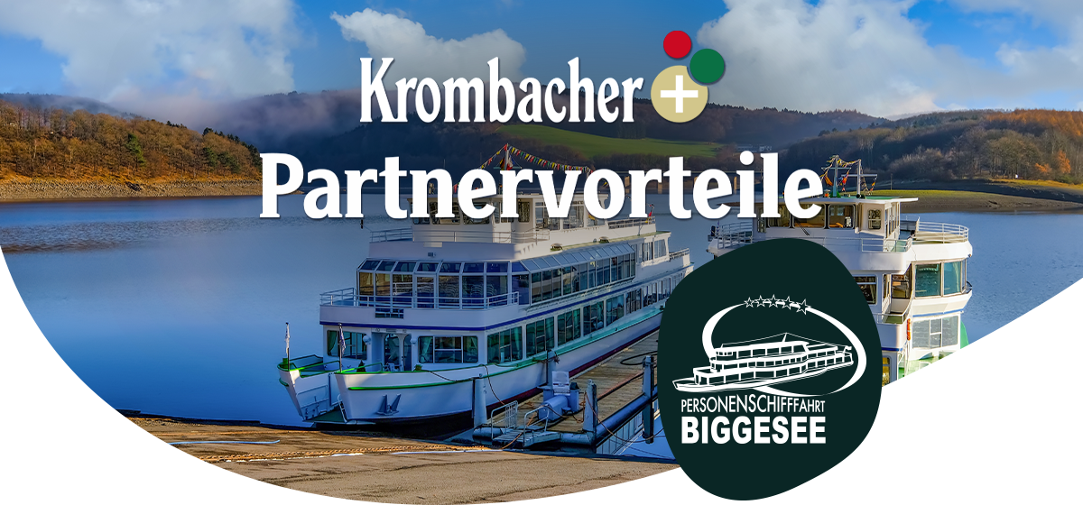 Zwei Passagierschiffe am Biggesee, im Hintergrund eine bewaldete Landschaft. Text: 'Krombacher + Partnervorteile' und Logo der Personenschifffahrt Biggesee.