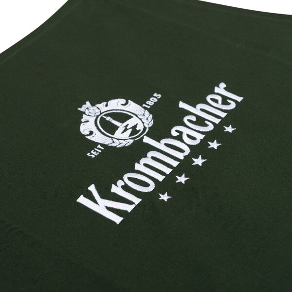 Grüne Krombacher Grillschürze mit Logo in der Mitte.