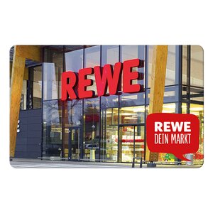 Rewe Gutscheinkarte mit Eingang eines REWE-Supermarkts mit rotem Leuchtschriftzug und Sprechblase 'REWE DEIN MARKT'.