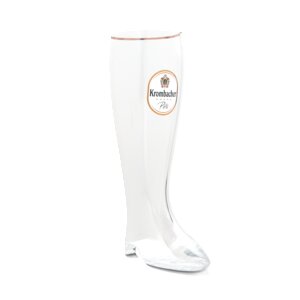 Krombacher Pils Glas in Form eines Stiefels mit goldfarbenem Rand und Logo.