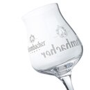 Schräg stehendes Krombacher-Sommelierglas mit Logo und Schriftzug